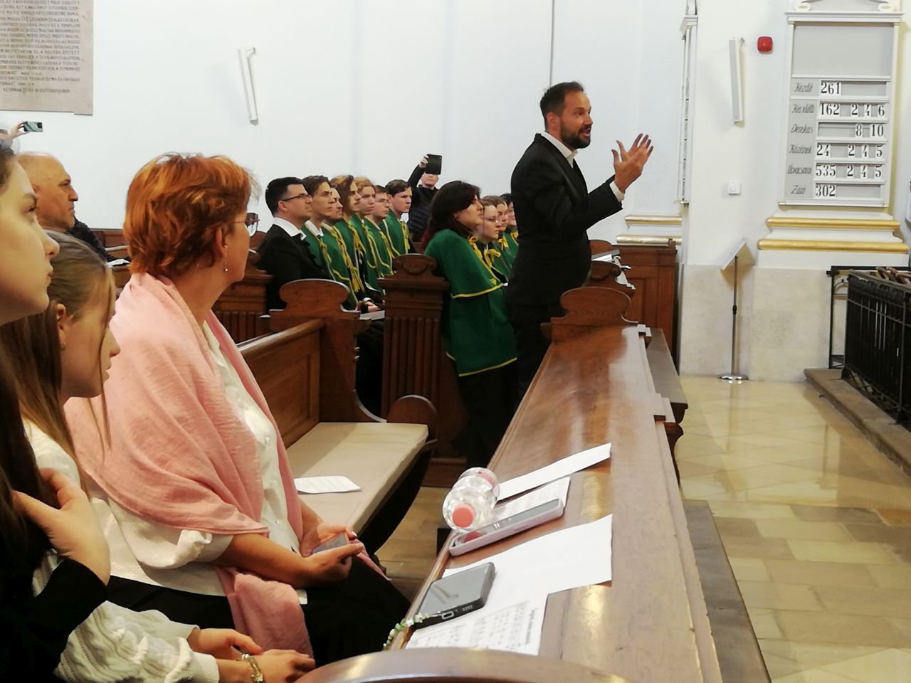 Kálvin téri ref.templom-Nagykőrös-Gimnázium vegyeskara.-Ecsedi Péter karnagy2.jpg